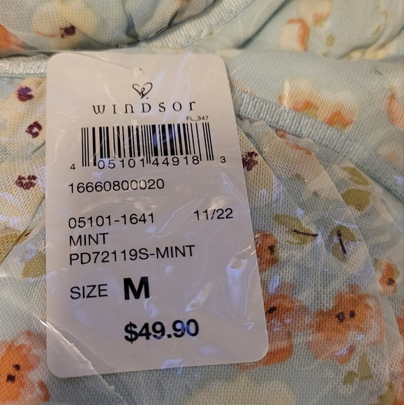 Windsor (NWT) Plant One On Me Floral Mini Dress - Picture 9 of 10